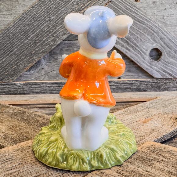 2005 Ceramic Easter Bunny Artist Egg Holder Figurine, Target Brand - Picture 2 of 8